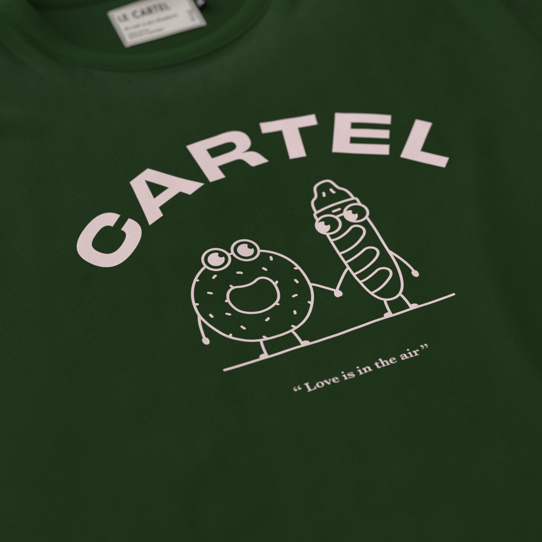 LOVE IS IN THE AIR・Unisex T-shirt・Green